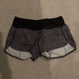 Lulu Lemon shorts size 2 grey striped